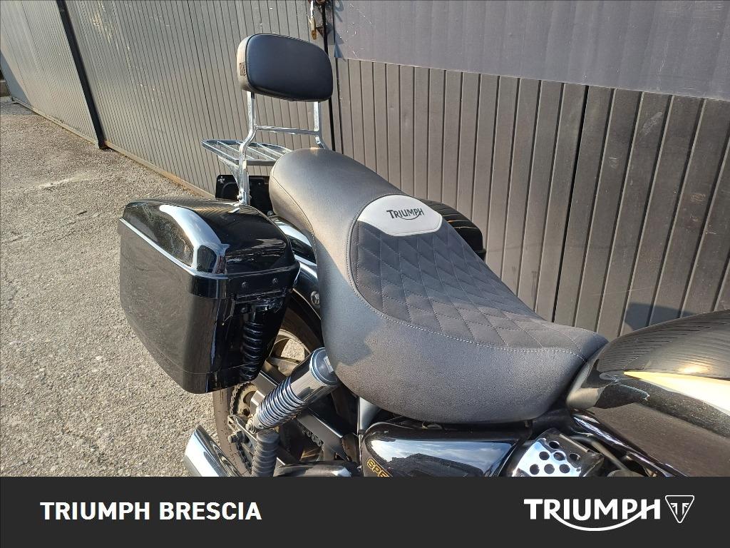 TRIUMPH Speedmaster 865 