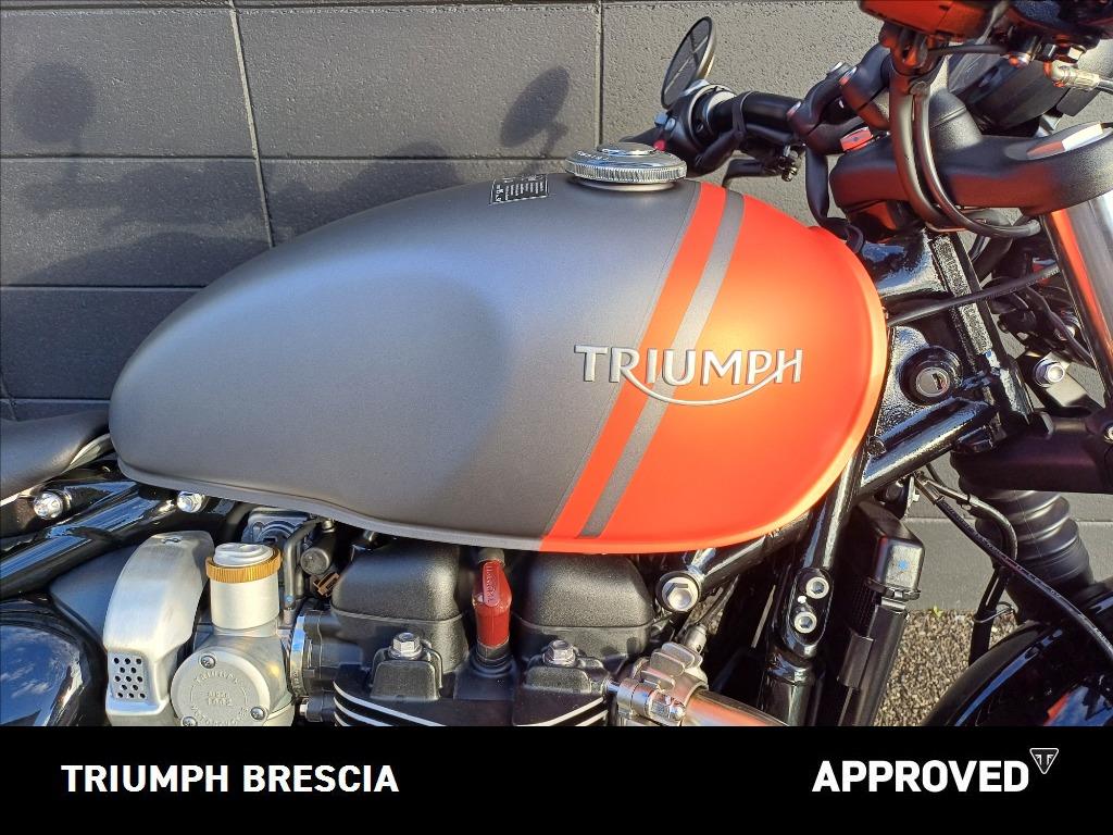 TRIUMPH Bonneville 1200 Bobber 